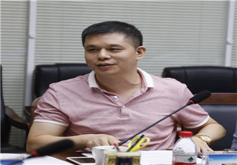 3郑两斌.jpg 3郑两斌.jpg