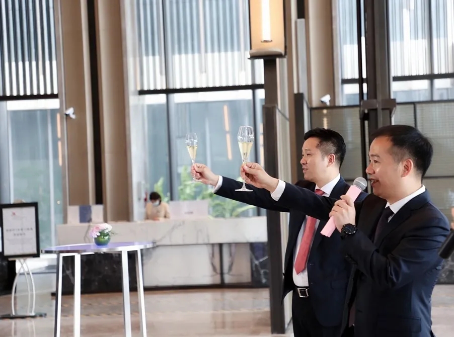 4.webp.jpg 4.webp.jpg