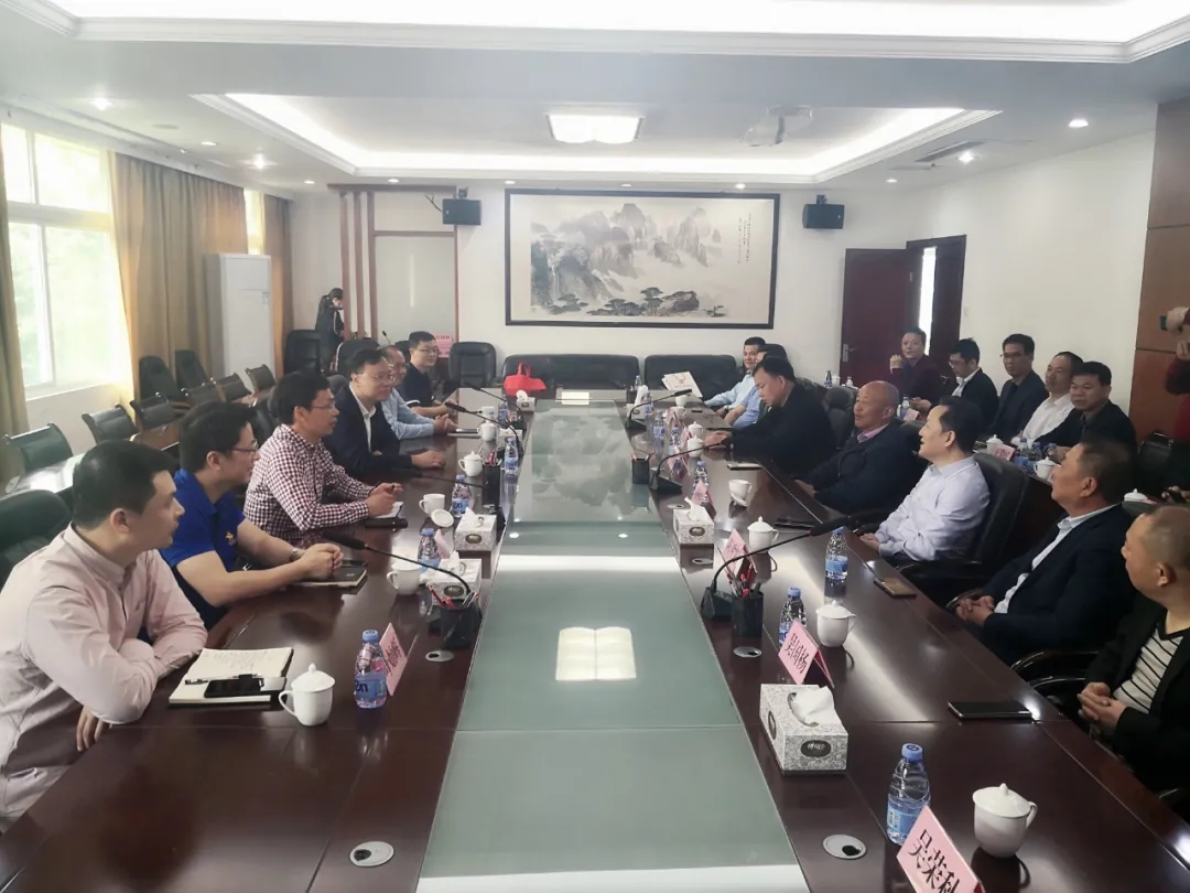 2.webp.jpg 2.webp.jpg