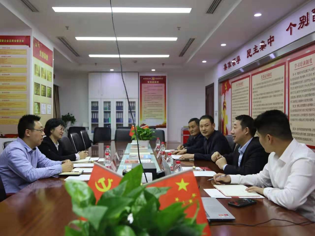 微信图片_20210420200005.jpg 微信图片_20210420200005.jpg