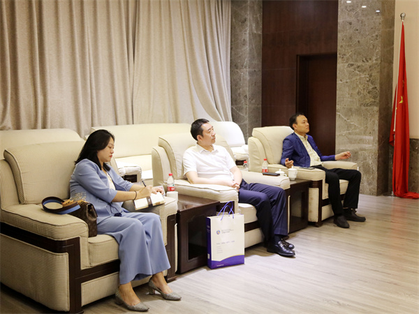 2L8A5980.jpg 2L8A5980.jpg