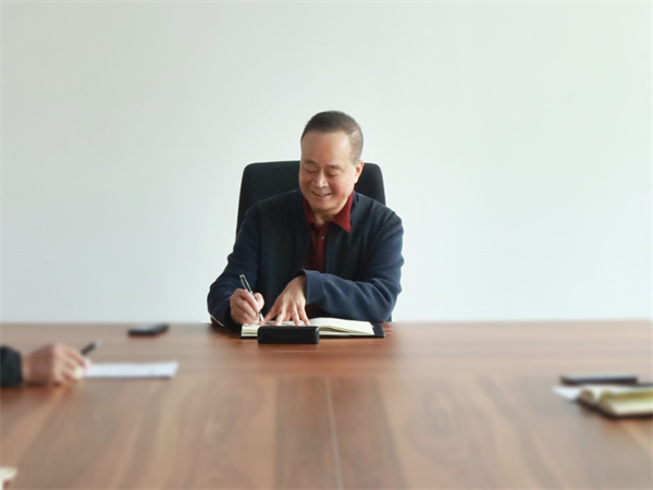 2L8A8293.jpg 2L8A8293.jpg