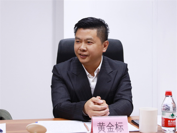 2L8A0512.jpg 2L8A0512.jpg