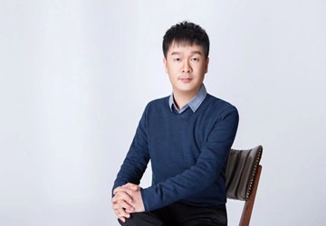 四届七次常务会长办公会议增补副会长黄辉