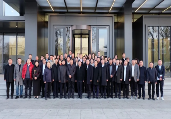 总商会施锦珊会长出席2025年首都异地商会工作会议，并作首位发言